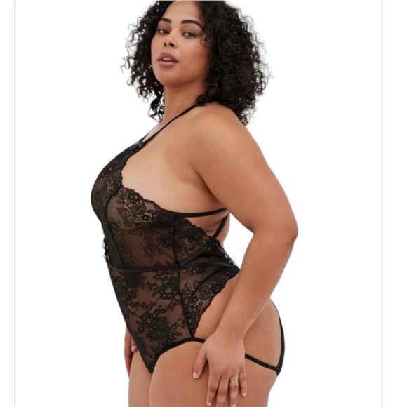 Laced Up Lace Bodysuit With Open Back - Picture 2 of 5